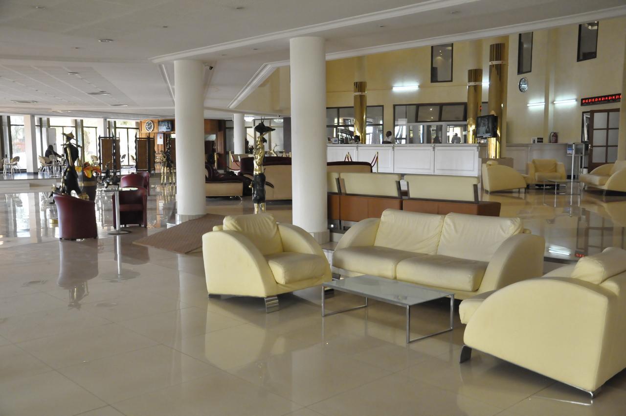 Palace Hotel Уагадугу Экстерьер фото
